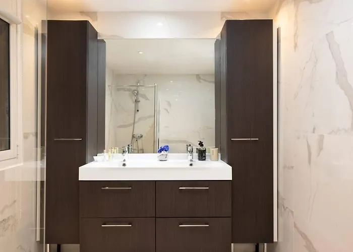 2 Bed In Magna With Sea Views *