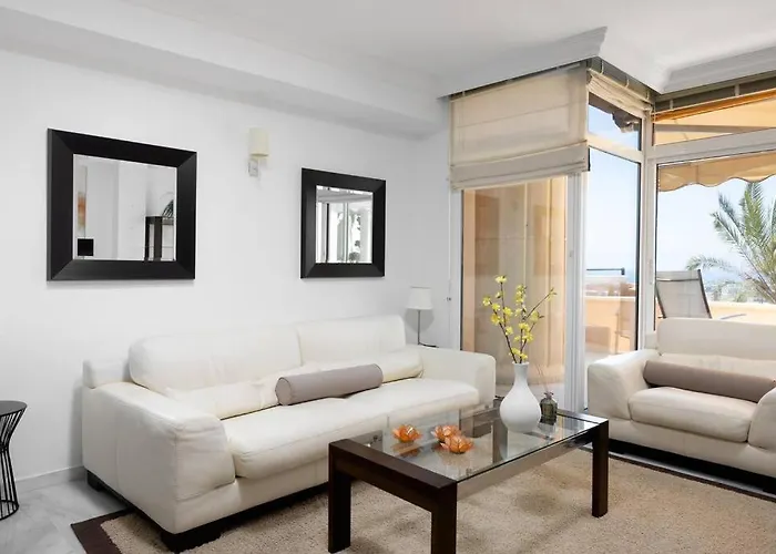 2 Bed In Magna With Sea Views * ماربيا